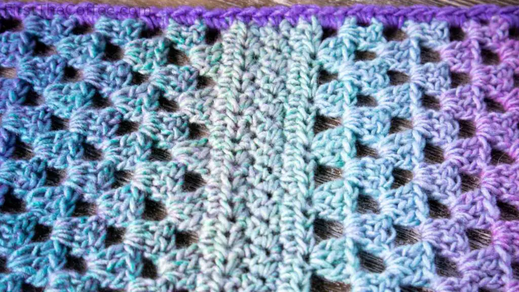 Granny's Grit Scarf stitches up close