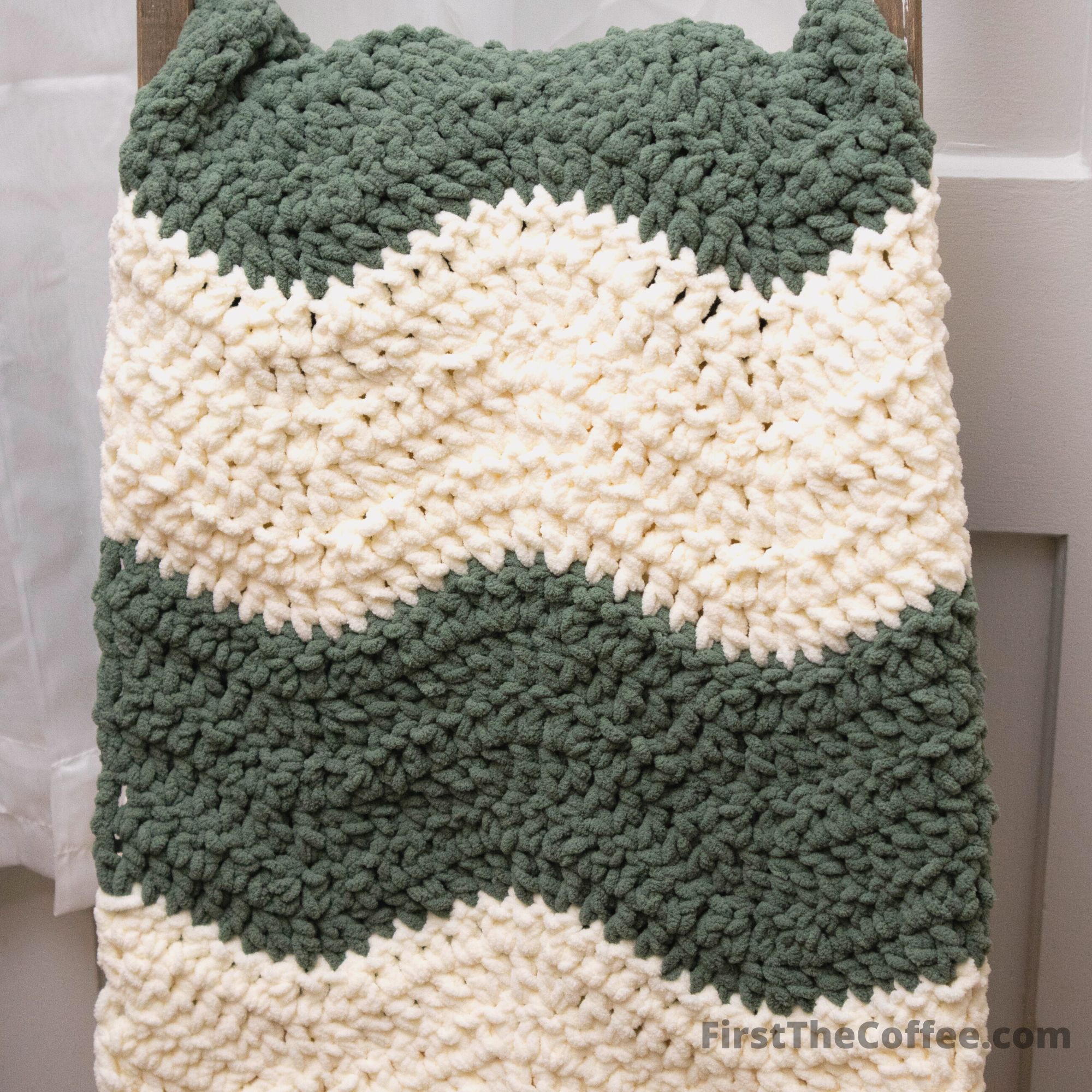 Quick Crochet Lapghan Pattern | Remy Ripple Lapghan