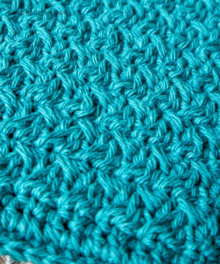 Spiked Sedge Stitch Potholder in Teal up close