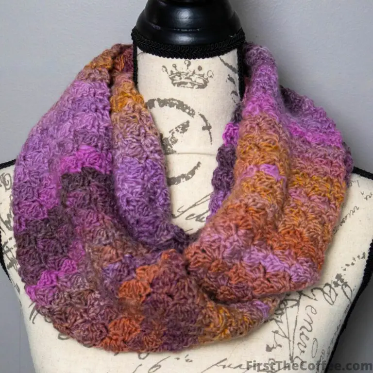 Sophie Crochet Infinity Scarf Pattern